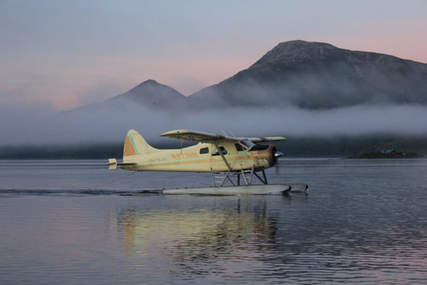 Plane takes off with customers for the first days salmon fishing