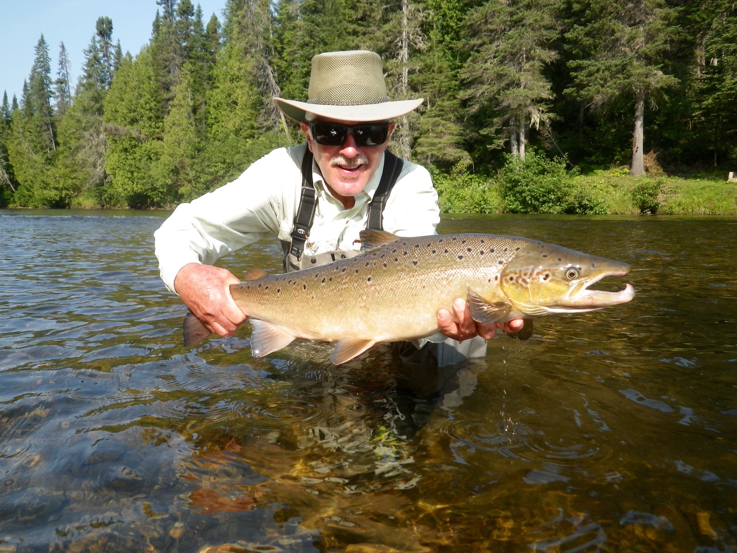 Salmon Lodge Fishing Report Nice shot and nice fish congratulations we are so glad you loved the trip.