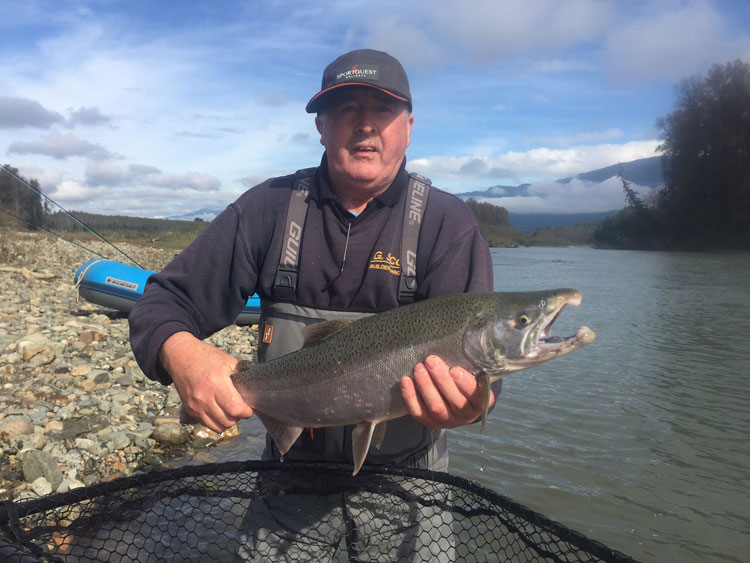 Salmon fishing Kalum River Lodge