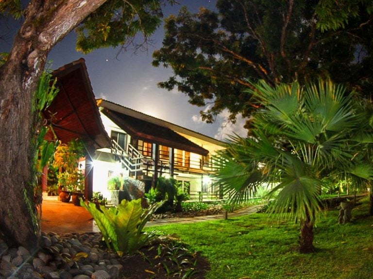 the stunning grounds of Zancudo lodge