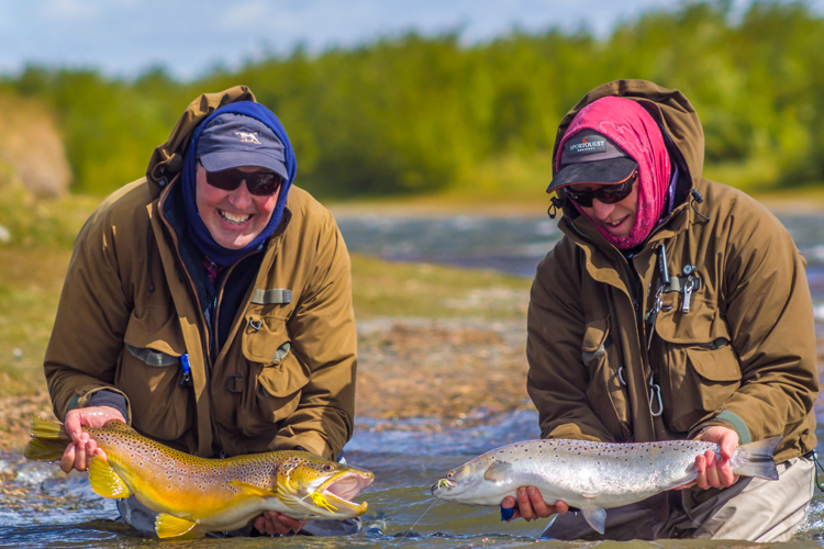 Two anglers with their trophys