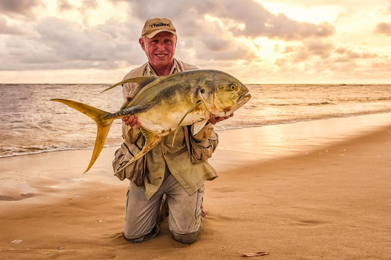 sunset fishing in sette cama lodge