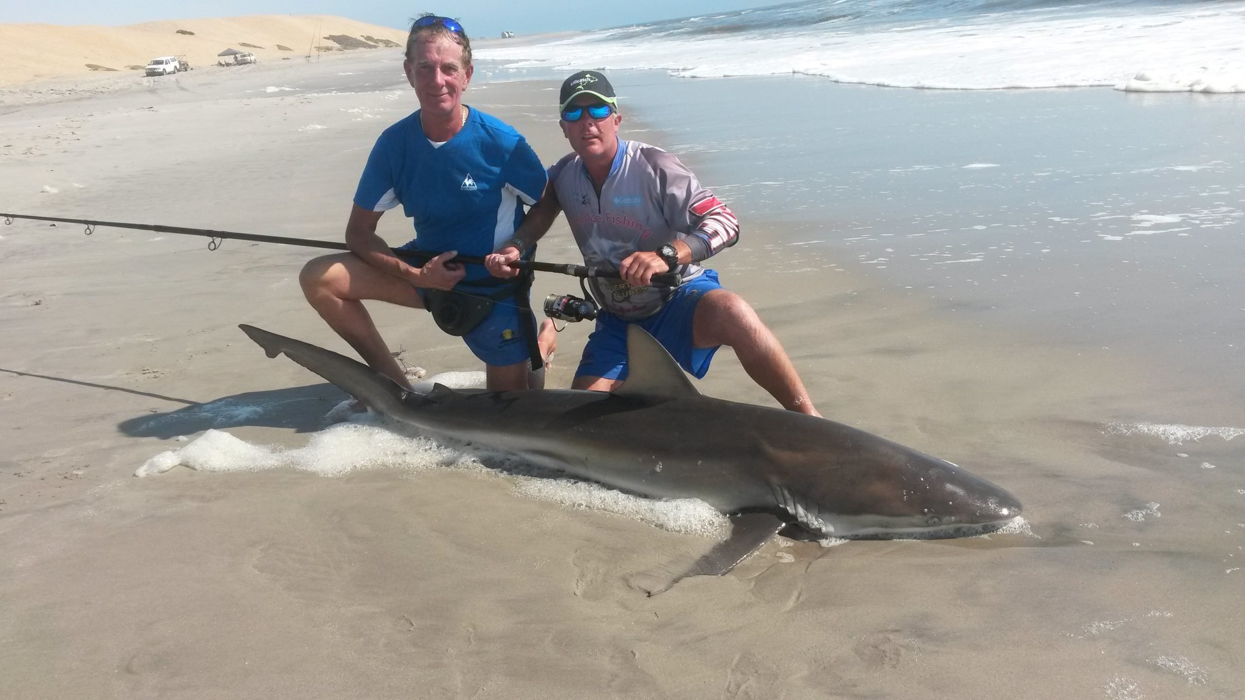 How to Hook Bait to Catch Sharks at the Beach