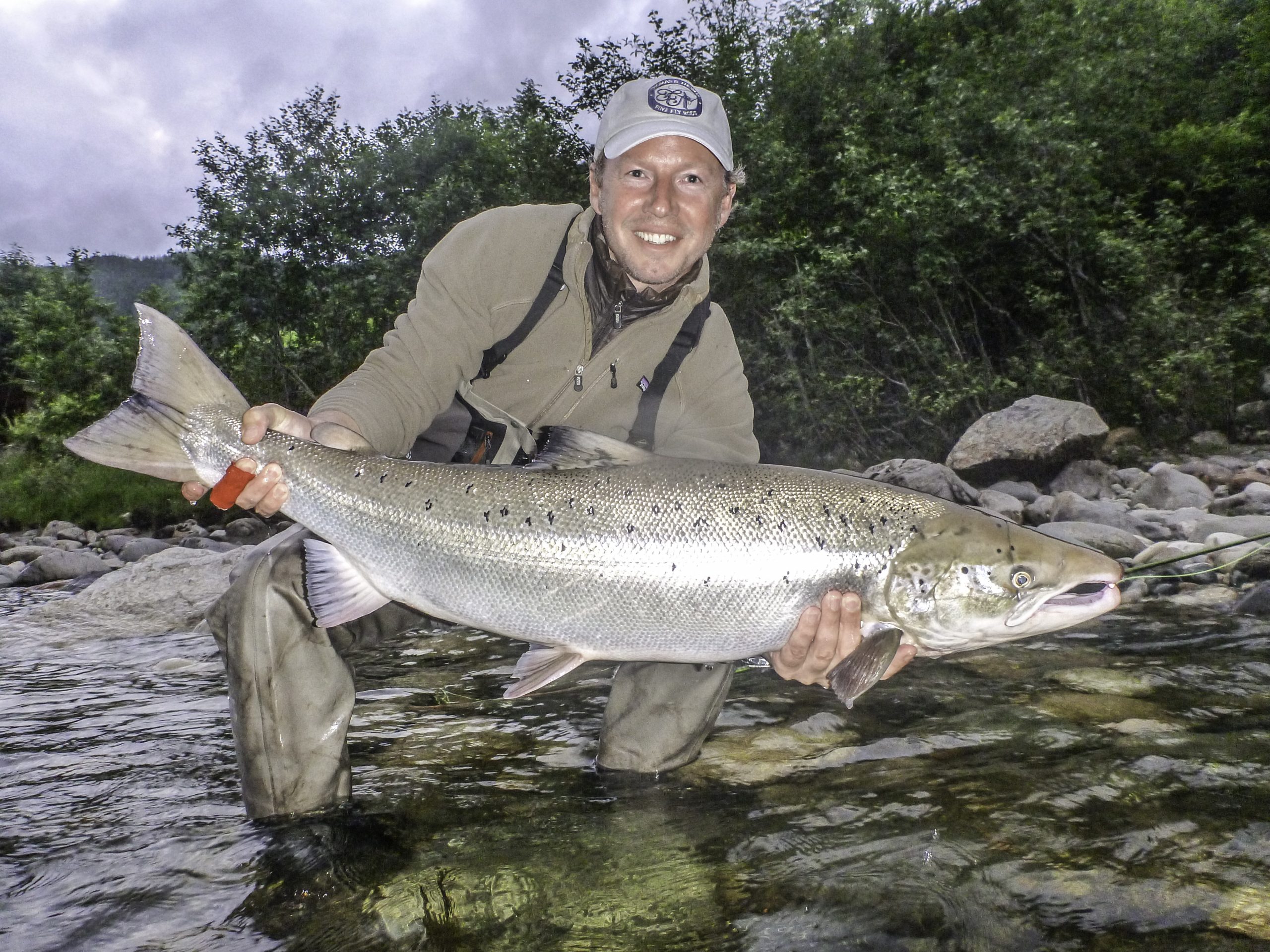 beautiful norway river capture