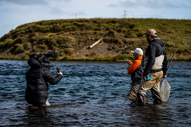 Light Salmon Guiding