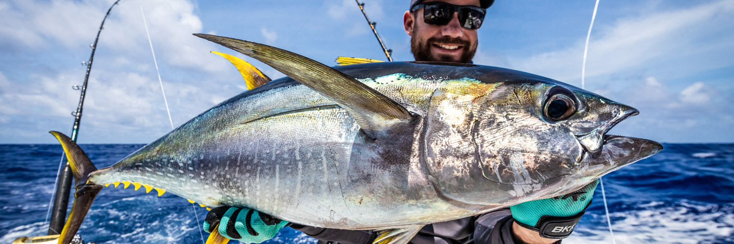 Oceans Fishing - 🇺🇸 What a big Yellow Fin Tuna! Back in